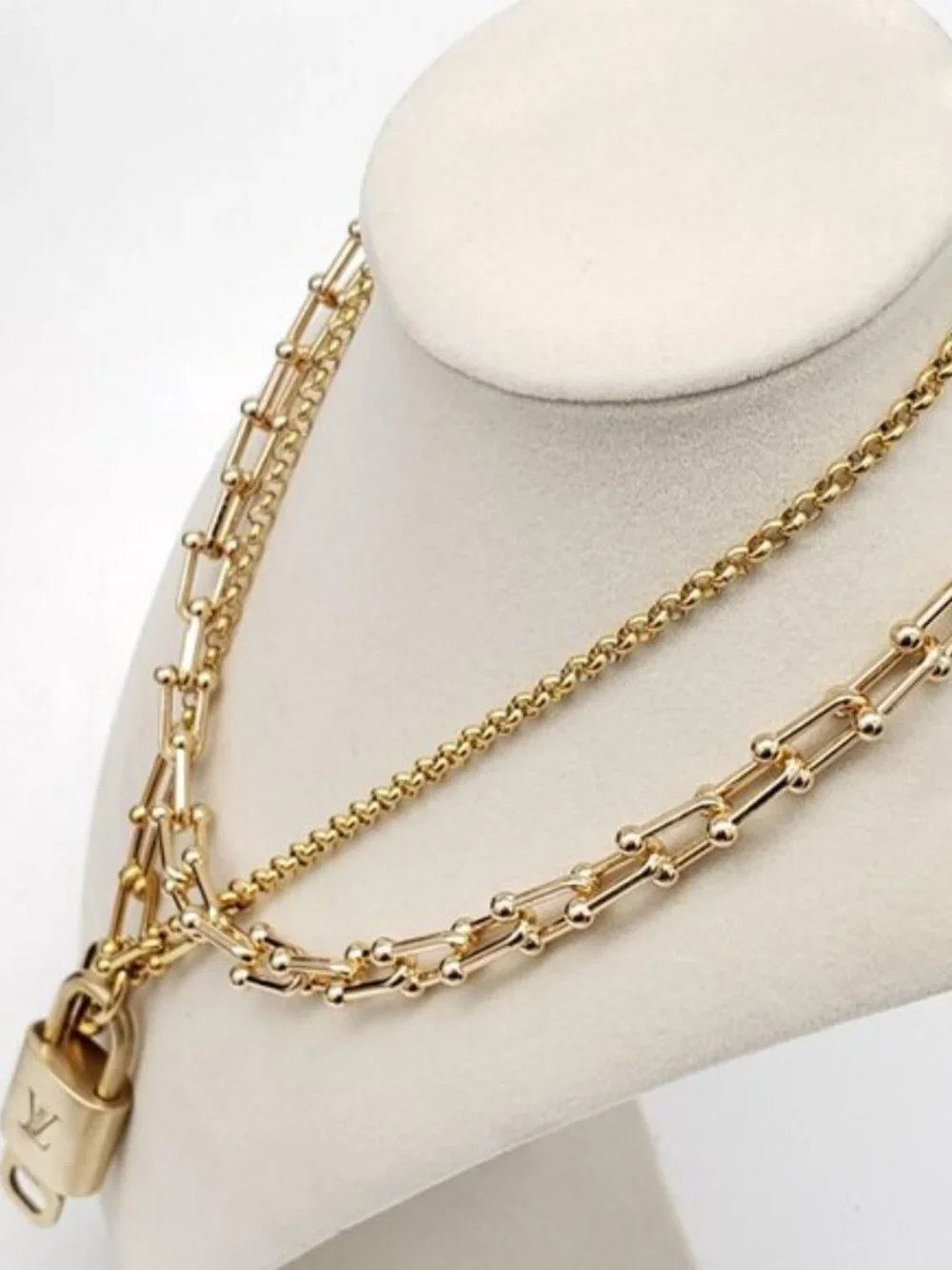 Authentic Louis Vuitton Gold Padlock w/ Unbranded Fashion Stainless Steel Chain - Picture 4 of 8